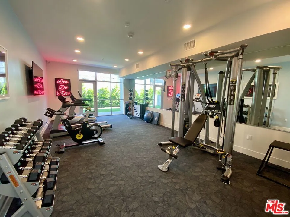 8017 W NORTON AVENUE #104 West Hollywood, CA 90046