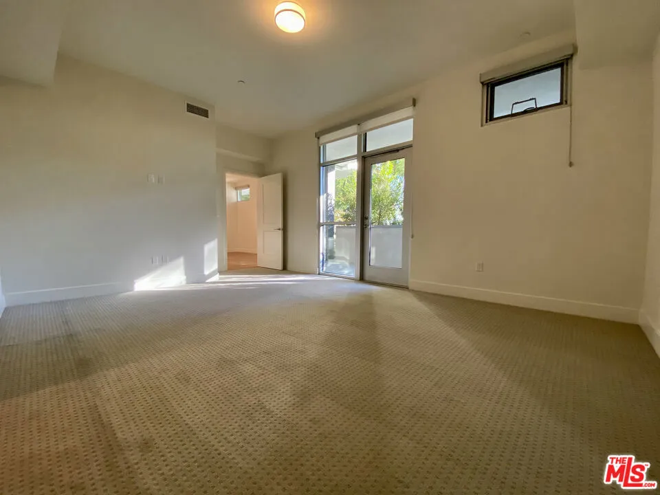 8017 W NORTON AVENUE #104 West Hollywood, CA 90046