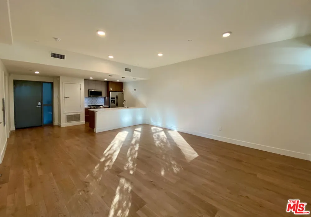 8017 W NORTON AVENUE #104 West Hollywood, CA 90046