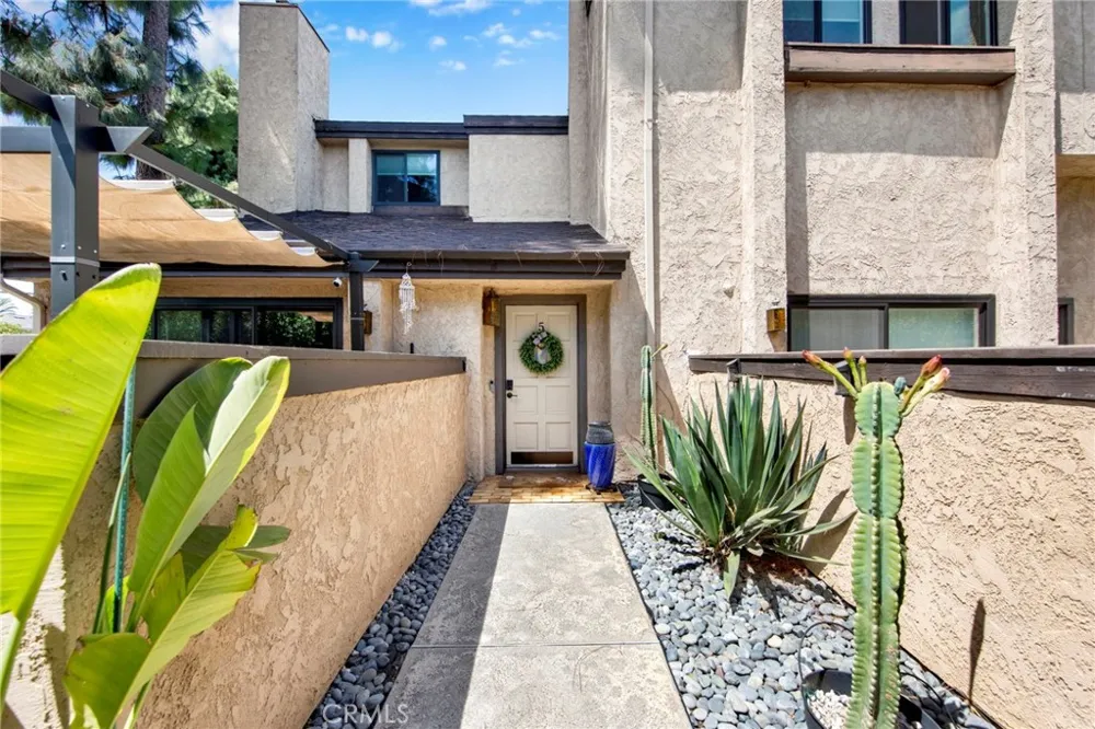 1484 Corson Street #5 Pasadena, CA 91106
