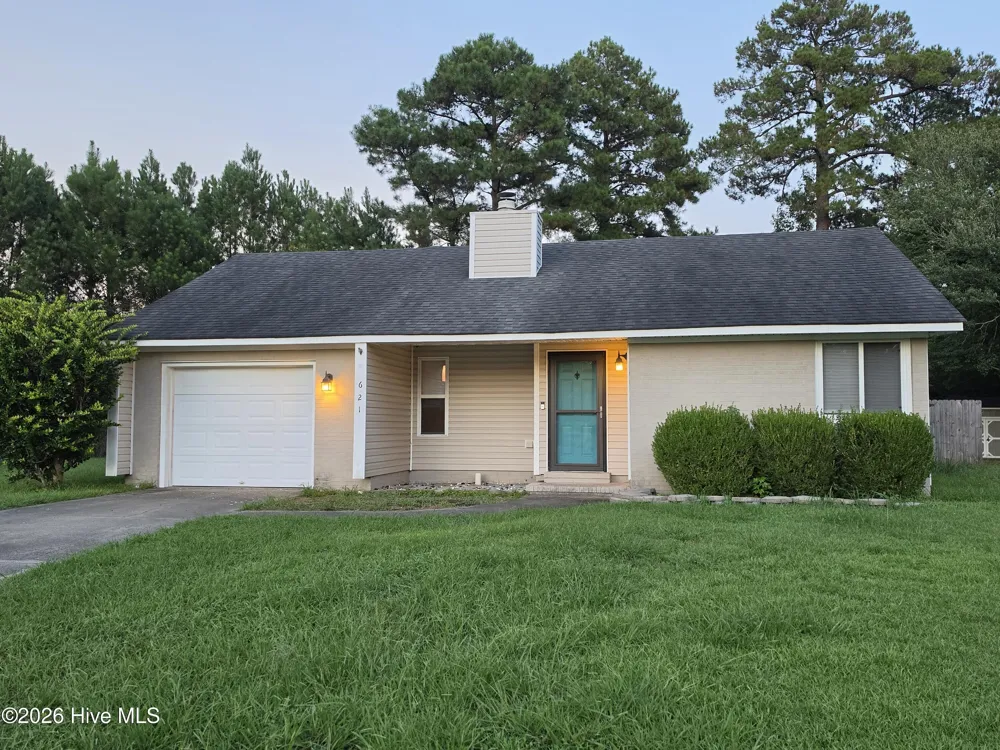 621 Walden Place Jacksonville, NC 28546