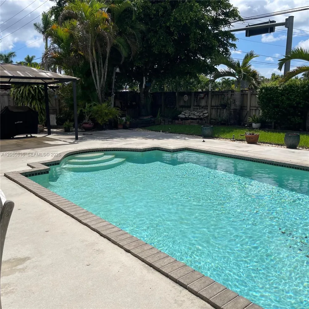 14700 SW 151st Ter Miami, FL 33196