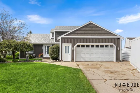 3037 Bluewater Lane SW