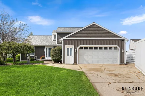 3037 Bluewater Lane SW