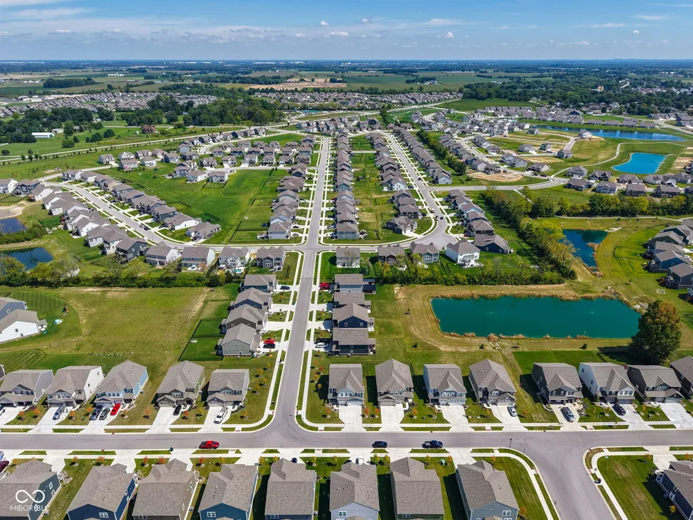 3845 Andean Bargersville, IN 46106