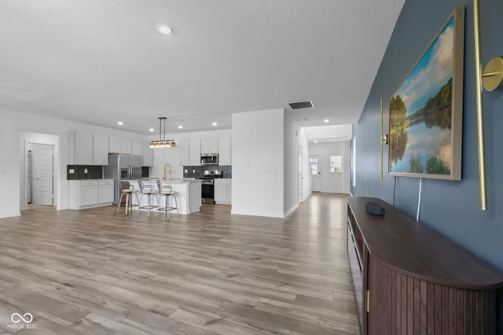 3845 Andean Bargersville, IN 46106