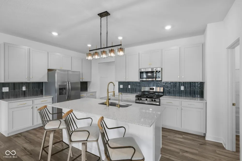 3845 Andean Bargersville, IN 46106