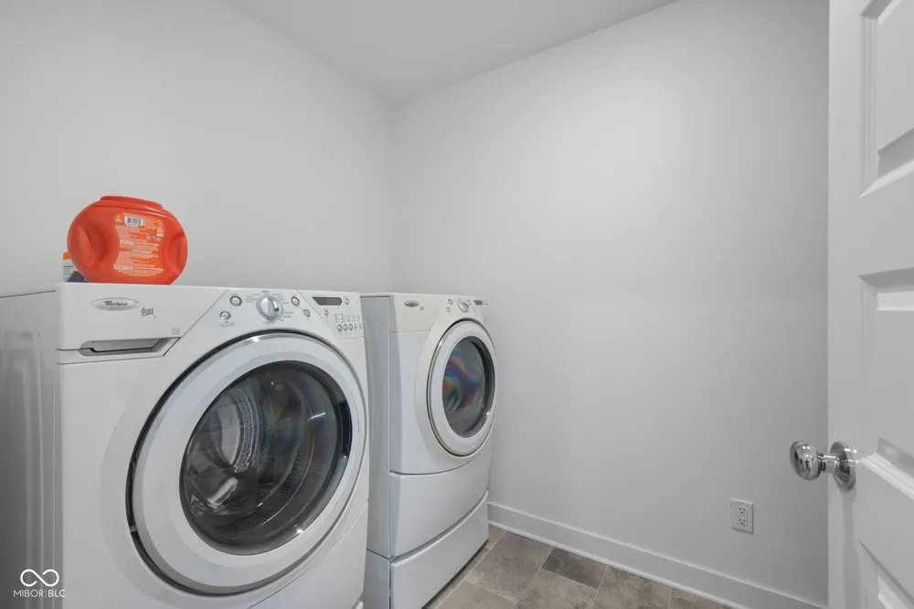 3845 Andean Bargersville, IN 46106