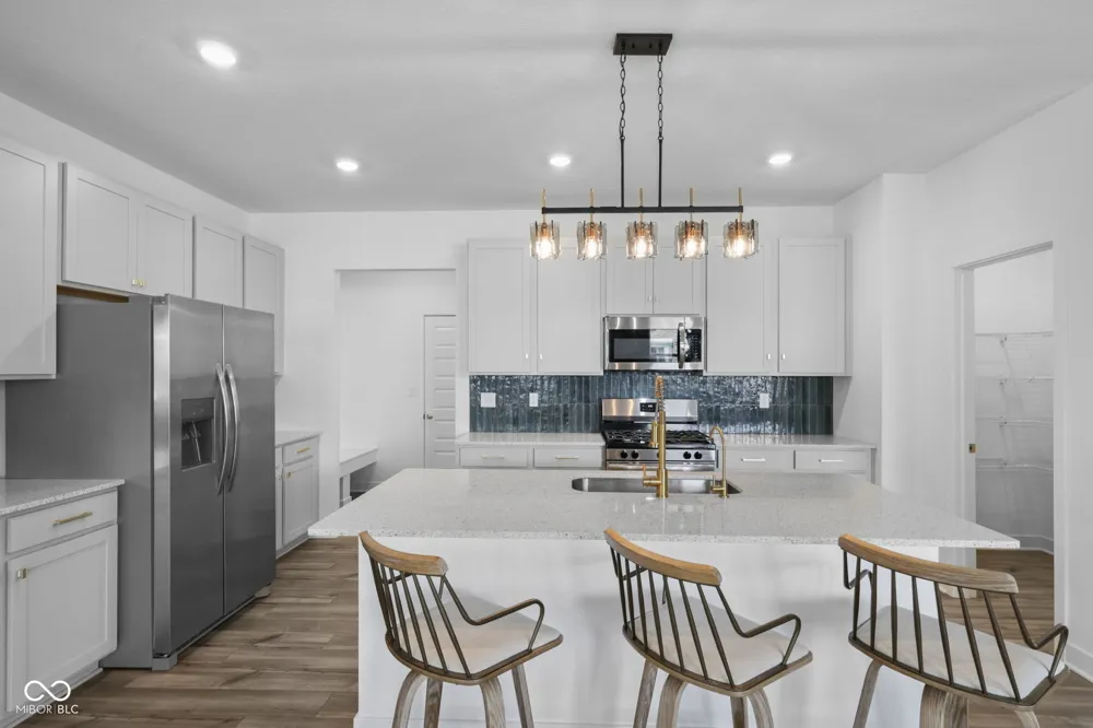 3845 Andean Bargersville, IN 46106