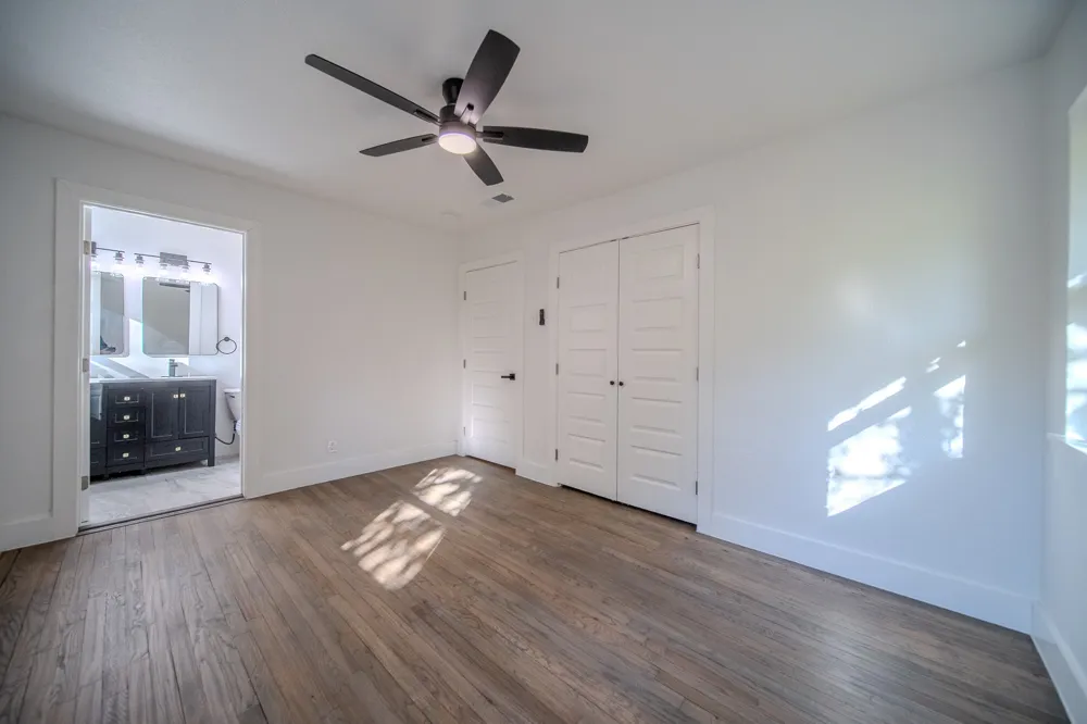 1530 Hillcrest Street Mesquite, TX 75149
