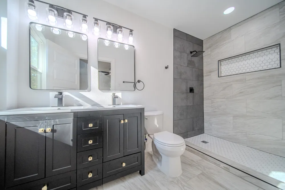 1530 Hillcrest Street Mesquite, TX 75149