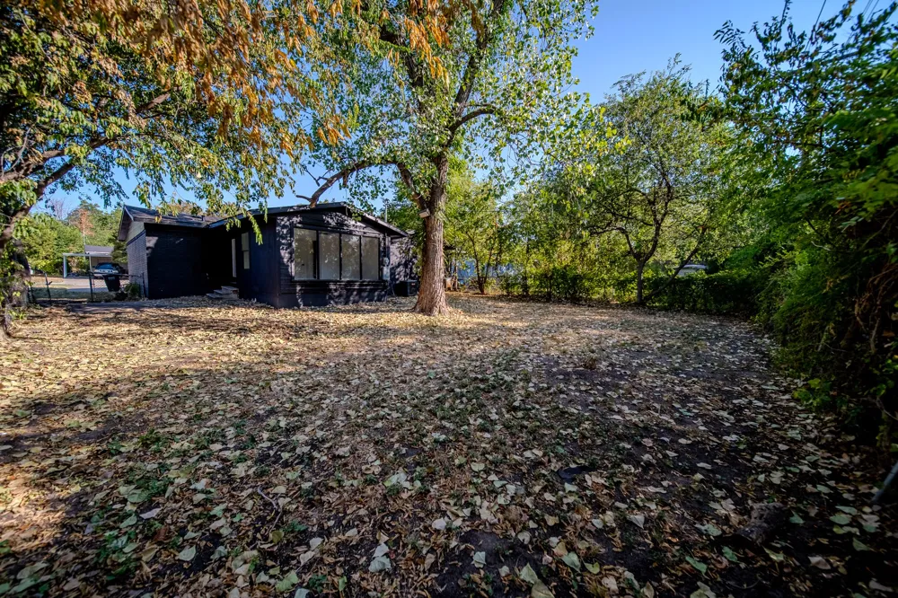 1530 Hillcrest Street Mesquite, TX 75149