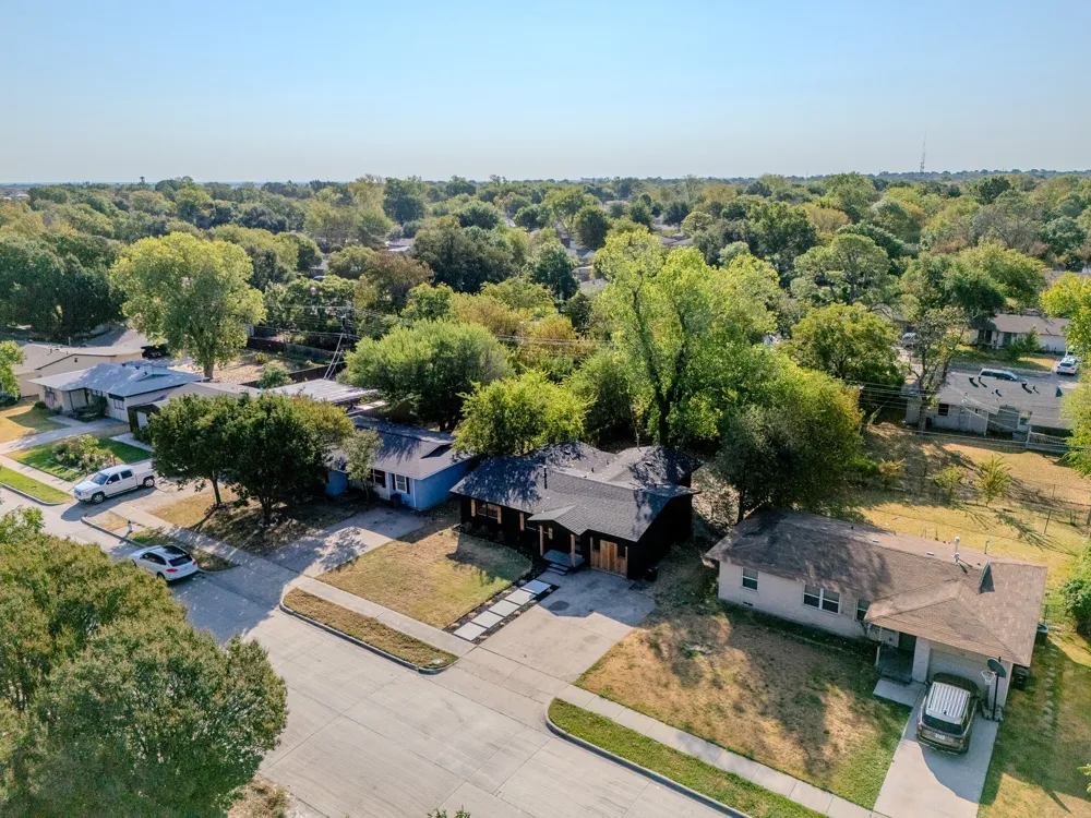 1530 Hillcrest Street Mesquite, TX 75149