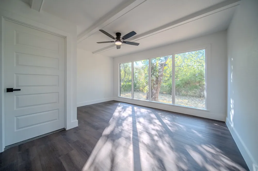 1530 Hillcrest Street Mesquite, TX 75149