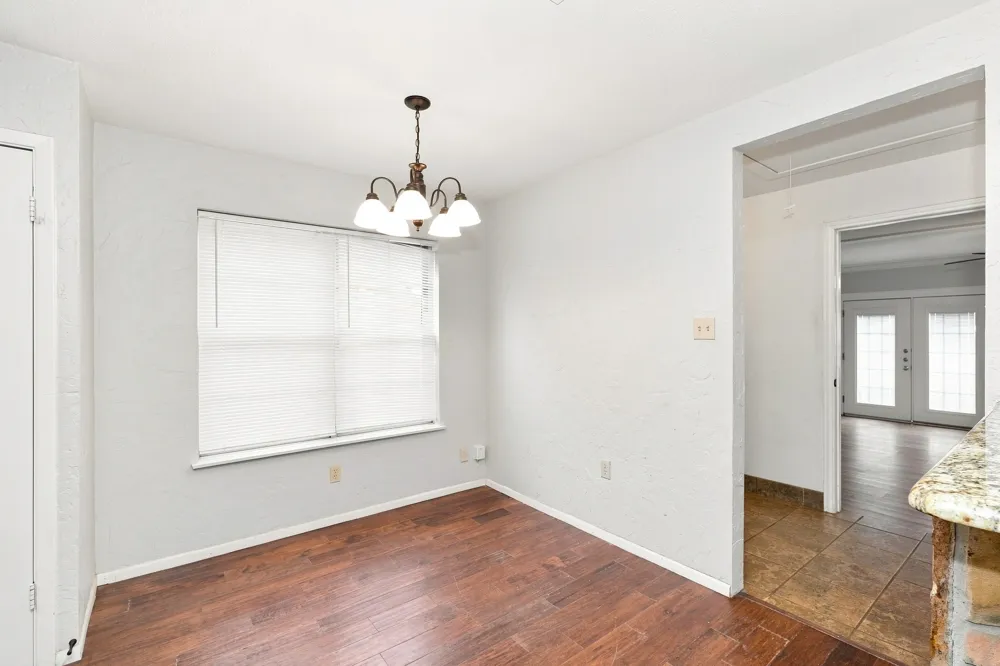 301 Suzanne Terrace Burleson, TX 76028