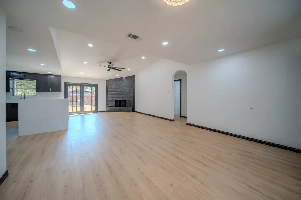 238 Prairie Vista Drive Dallas, TX 75217
