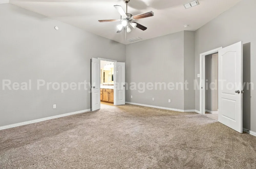 1105 Sunland Court Mansfield, TX 76063
