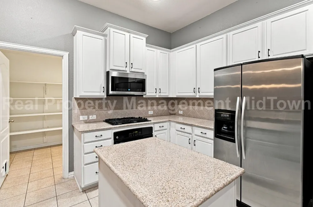 1105 Sunland Court Mansfield, TX 76063