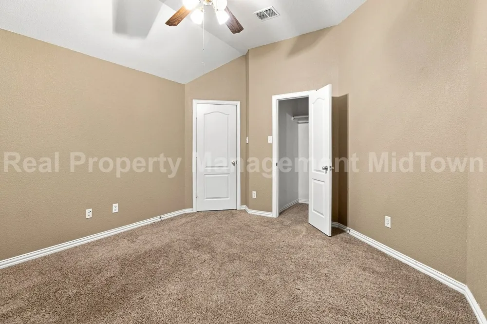 1105 Sunland Court Mansfield, TX 76063