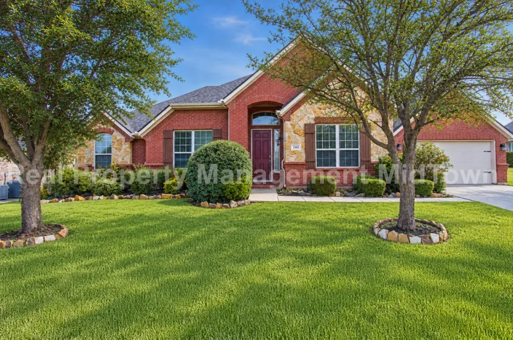 1105 Sunland Court Mansfield, TX 76063