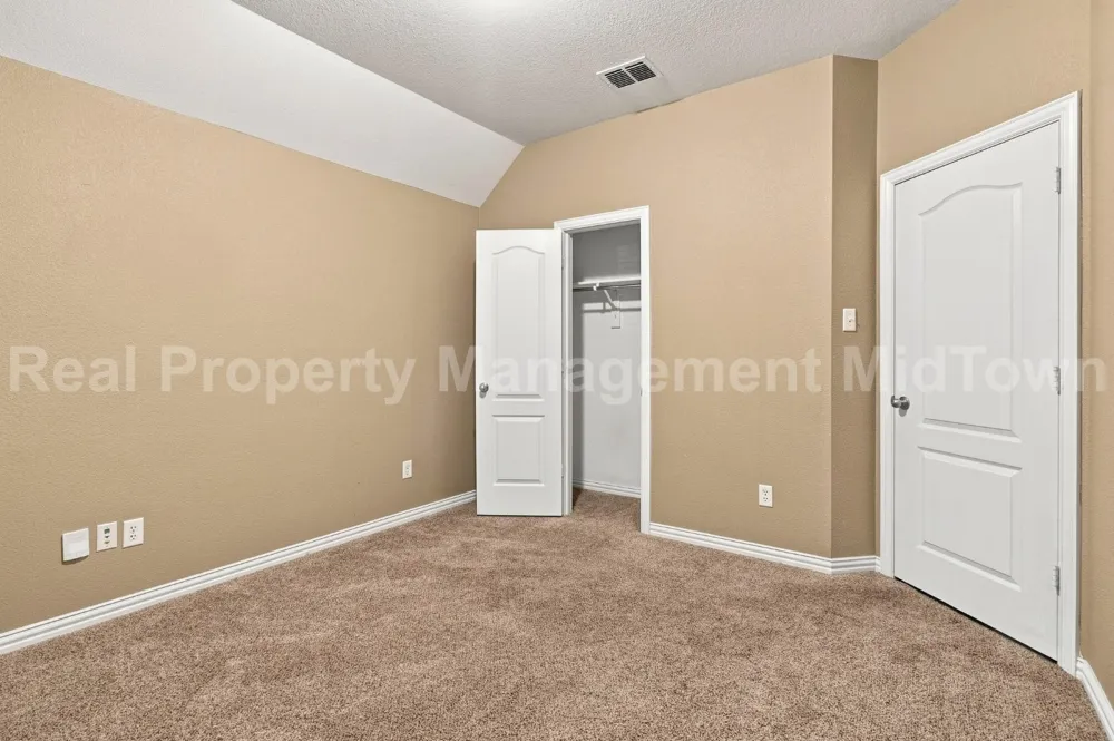 1105 Sunland Court Mansfield, TX 76063