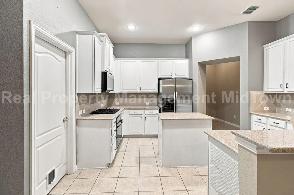 1105 Sunland Court Mansfield, TX 76063