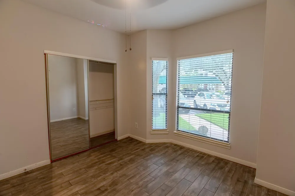 4144 Greystone Way #702 Sugar Land, TX 77479