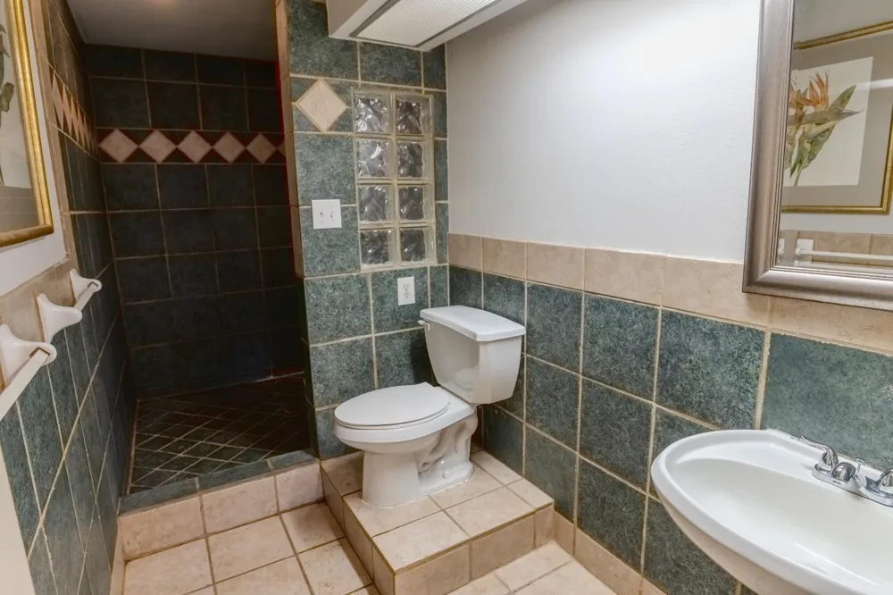4144 Greystone Way #702 Sugar Land, TX 77479