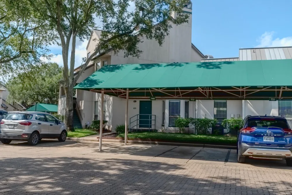 4144 Greystone Way #702 Sugar Land, TX 77479