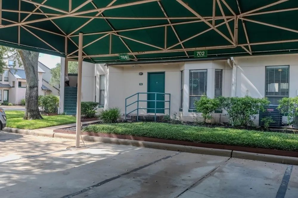4144 Greystone Way #702 Sugar Land, TX 77479