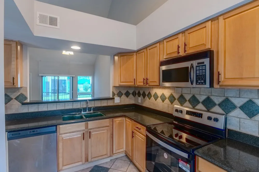 4144 Greystone Way #702 Sugar Land, TX 77479
