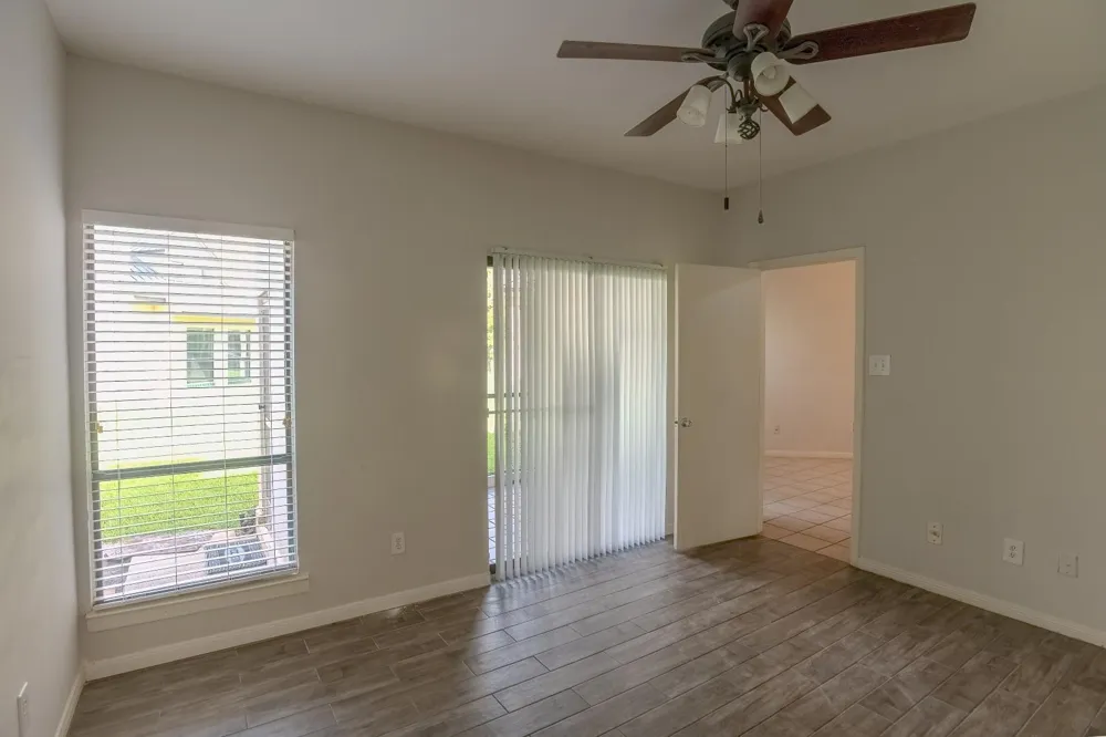 4144 Greystone Way #702 Sugar Land, TX 77479