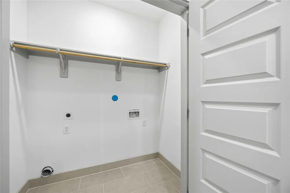 7555 Calhoun Street #B Houston, TX 77051