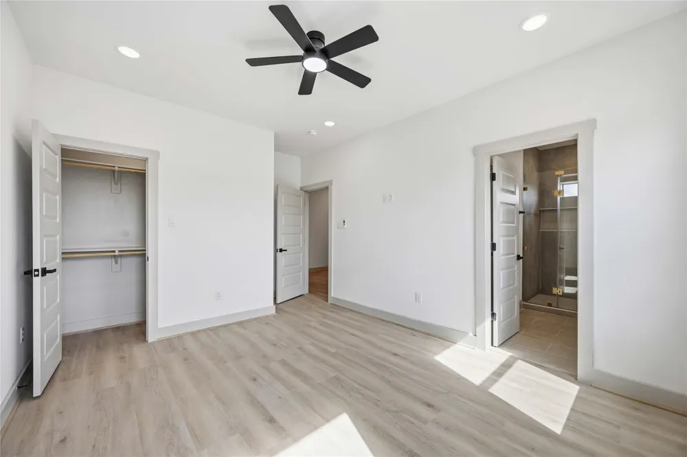 7555 Calhoun Street #B Houston, TX 77051