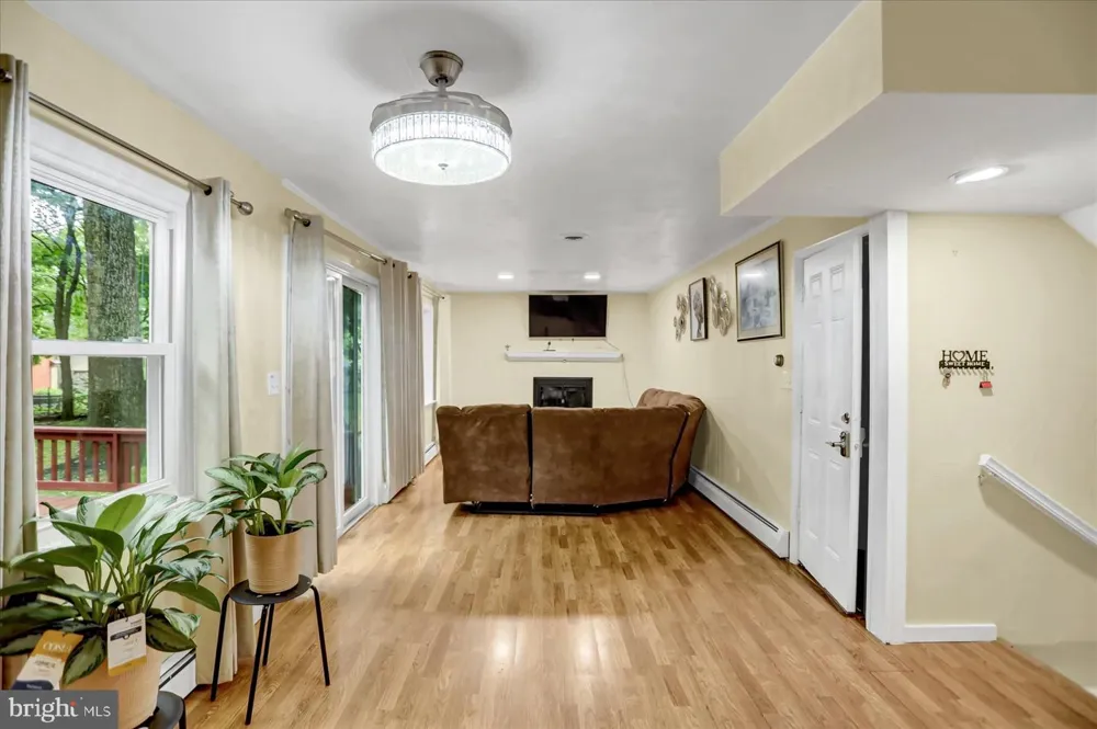 219 MORNINGSIDE CIRCLE State College, PA 16803