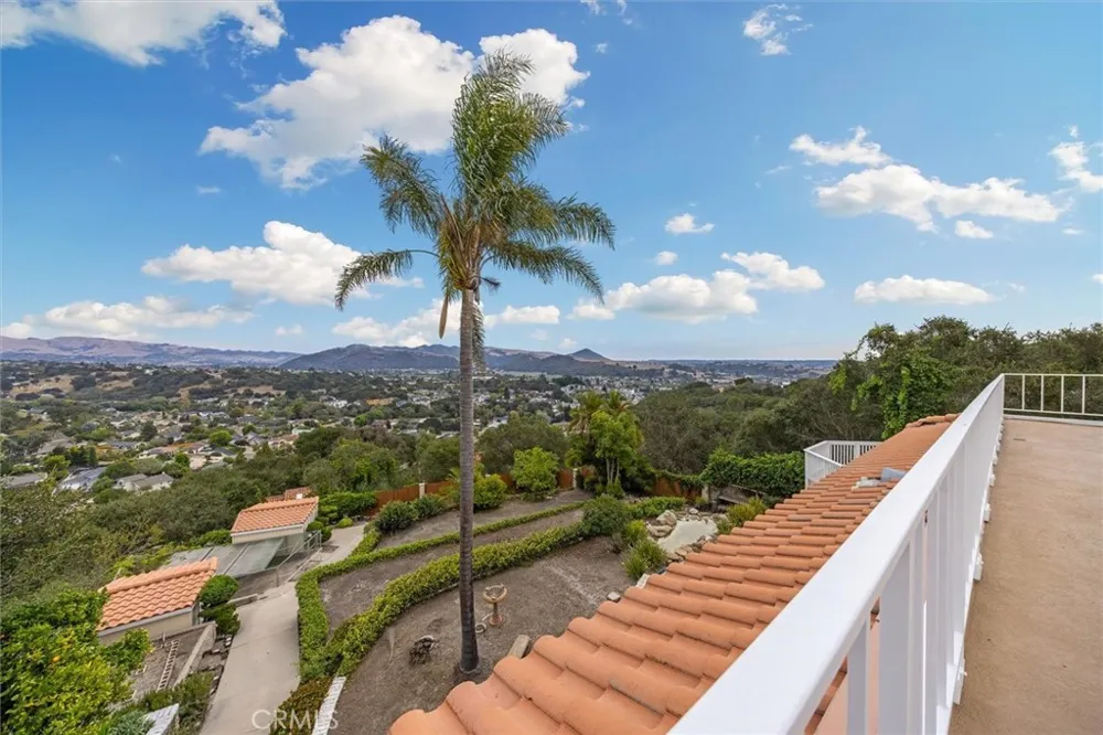 324 Miller Way Arroyo Grande, CA 93420