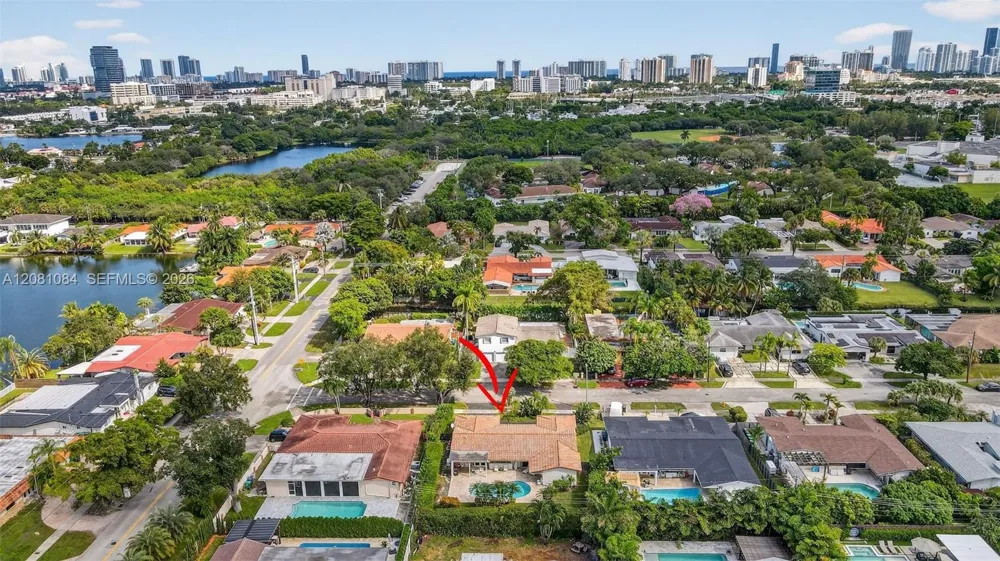 20610 NE 22nd Ct Miami, FL 33180