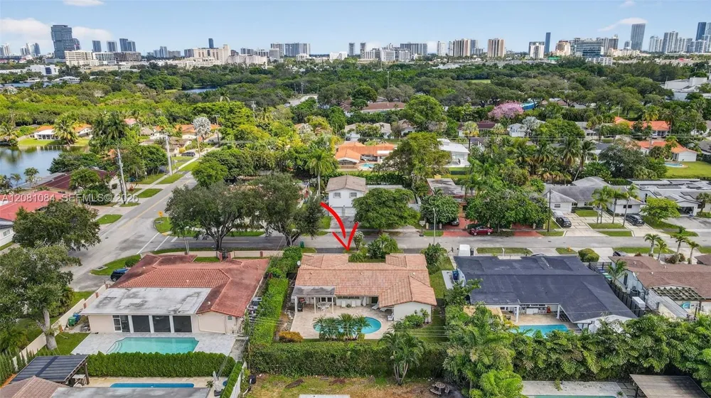 20610 NE 22nd Ct Miami, FL 33180