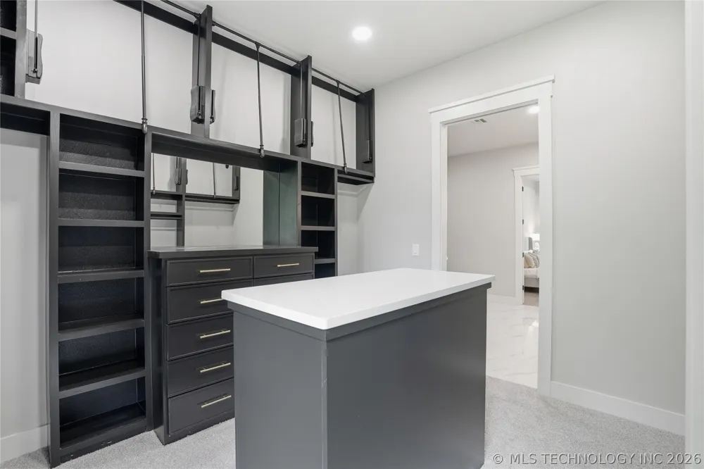 28334 E 71st EastPlace S Broken Arrow, OK 74014
