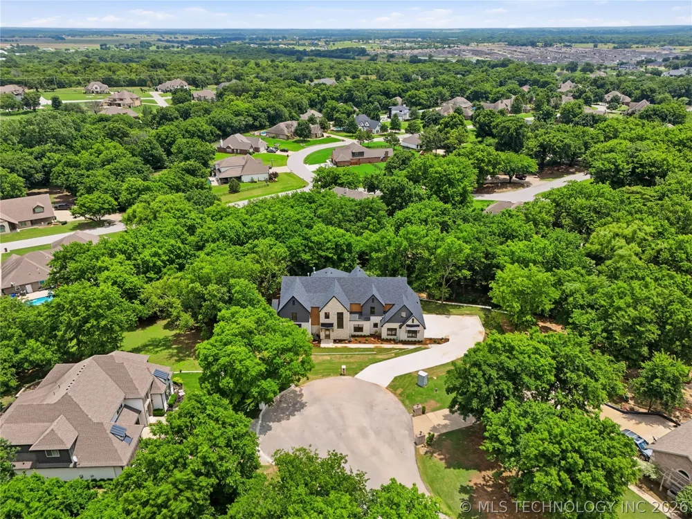 28334 E 71st EastPlace S Broken Arrow, OK 74014