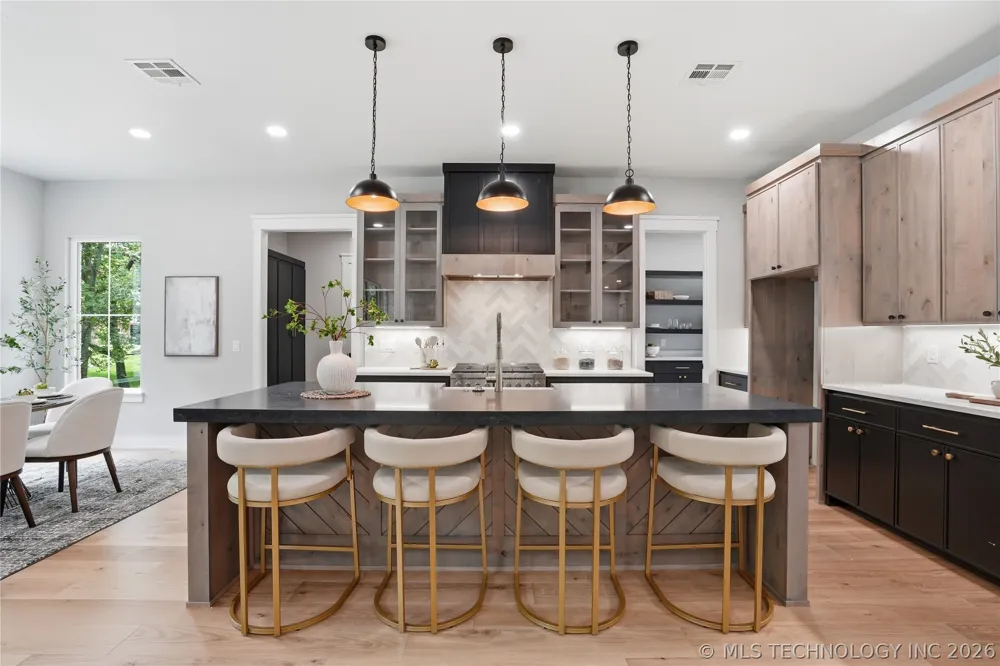 28334 E 71st EastPlace S Broken Arrow, OK 74014