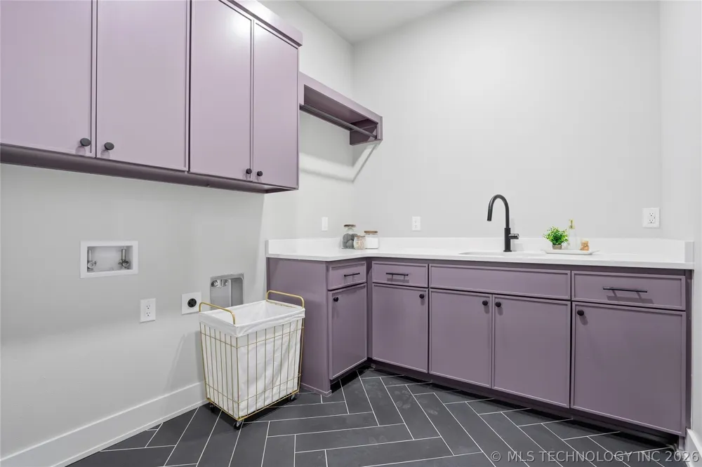 28334 E 71st EastPlace S Broken Arrow, OK 74014