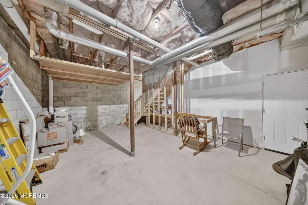 907 Harris Avenue Keyport, NJ 07735