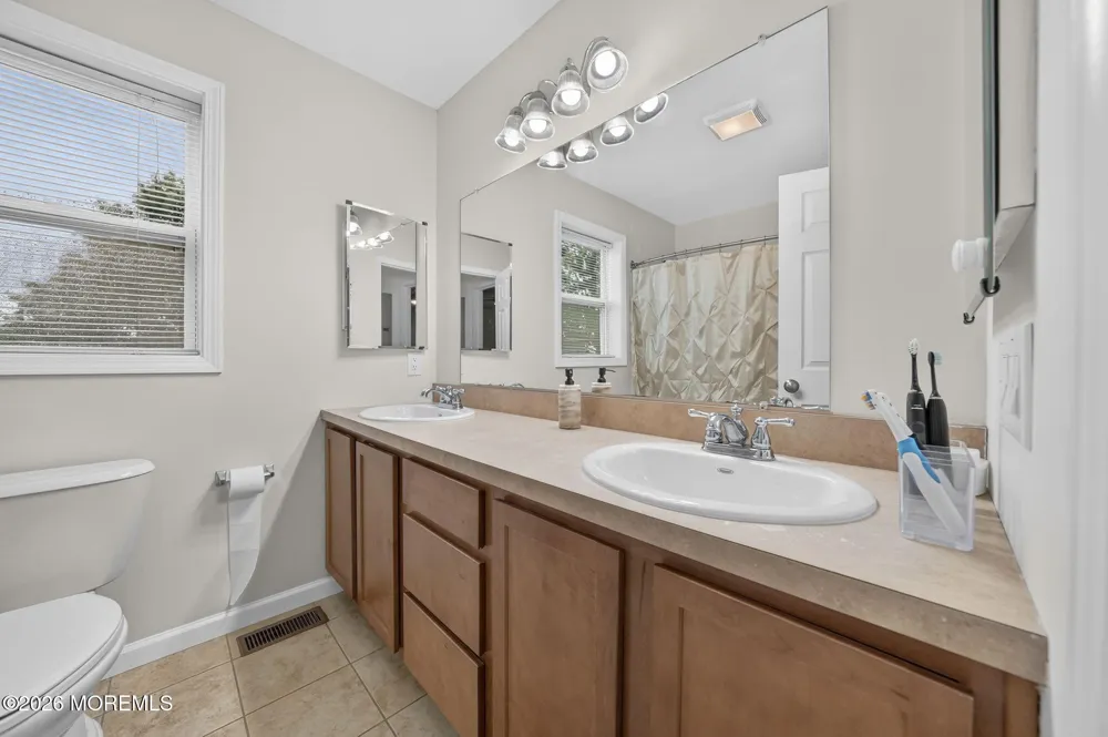907 Harris Avenue Keyport, NJ 07735