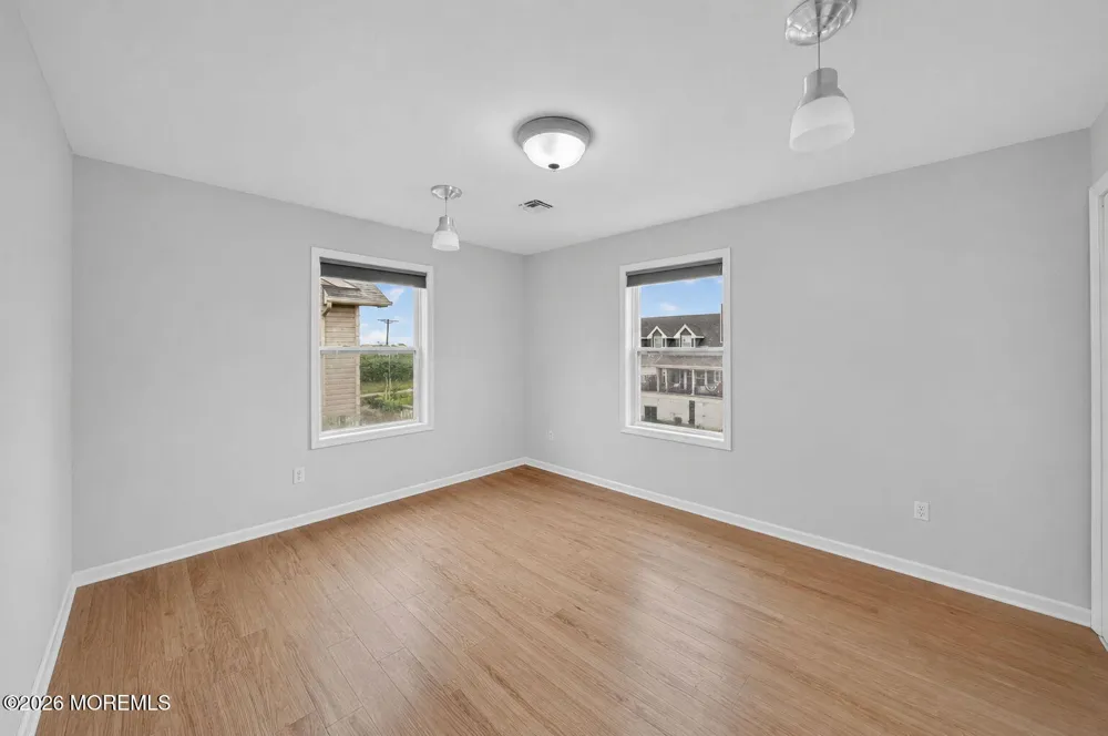 907 Harris Avenue Keyport, NJ 07735