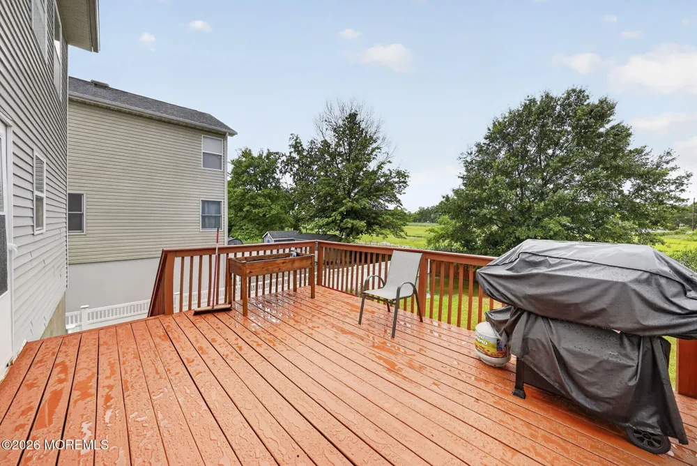 907 Harris Avenue Keyport, NJ 07735