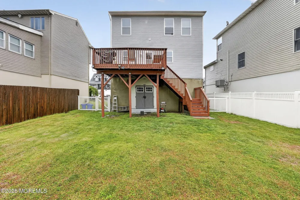 907 Harris Avenue Keyport, NJ 07735