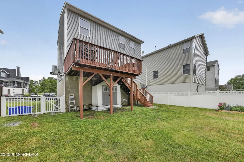 907 Harris Avenue Keyport, NJ 07735