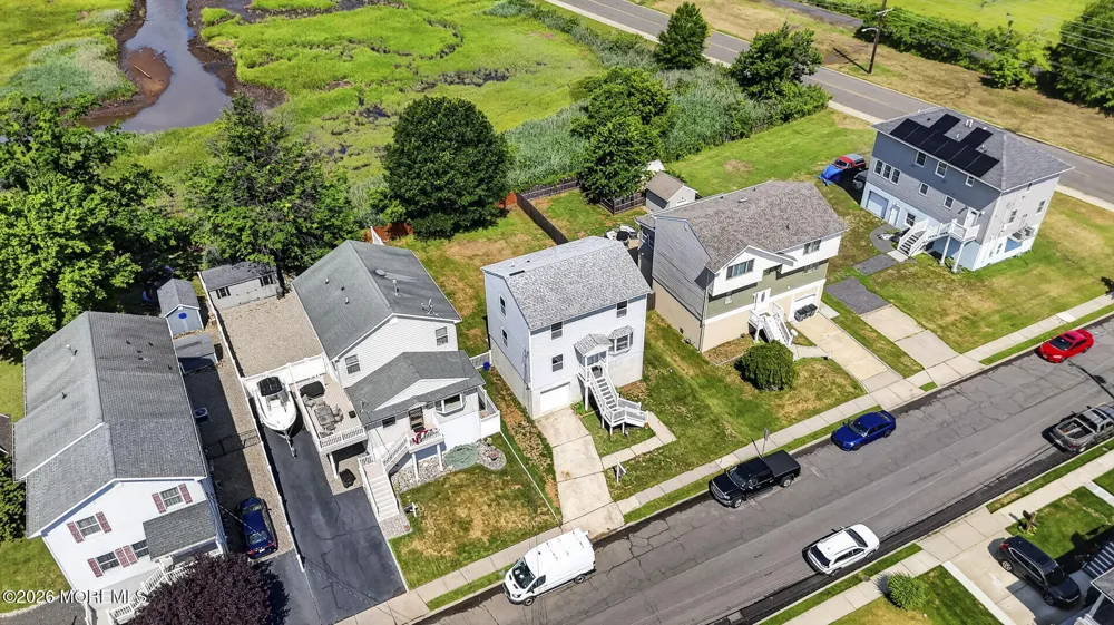 907 Harris Avenue Keyport, NJ 07735
