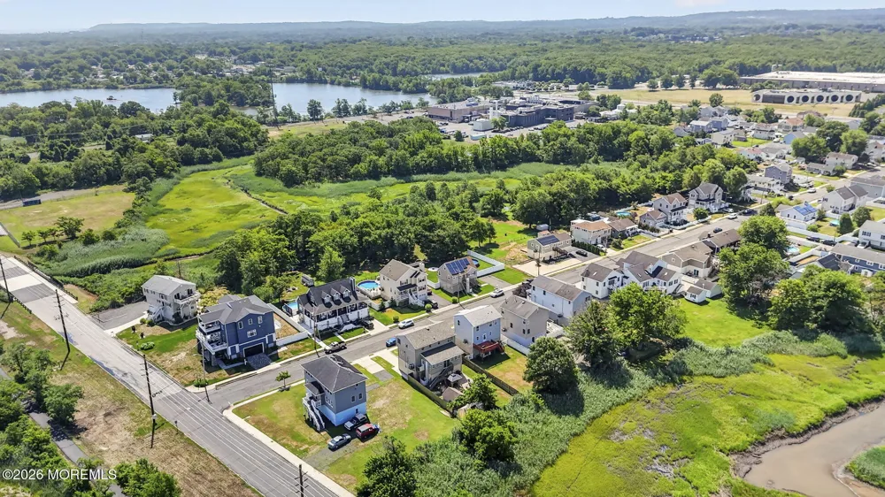 907 Harris Avenue Keyport, NJ 07735
